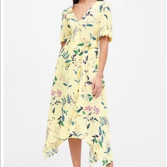 Banana Republic summer Sunday floral Handkerchief Hem wrap dress yellow floral - Picture 1 of 4